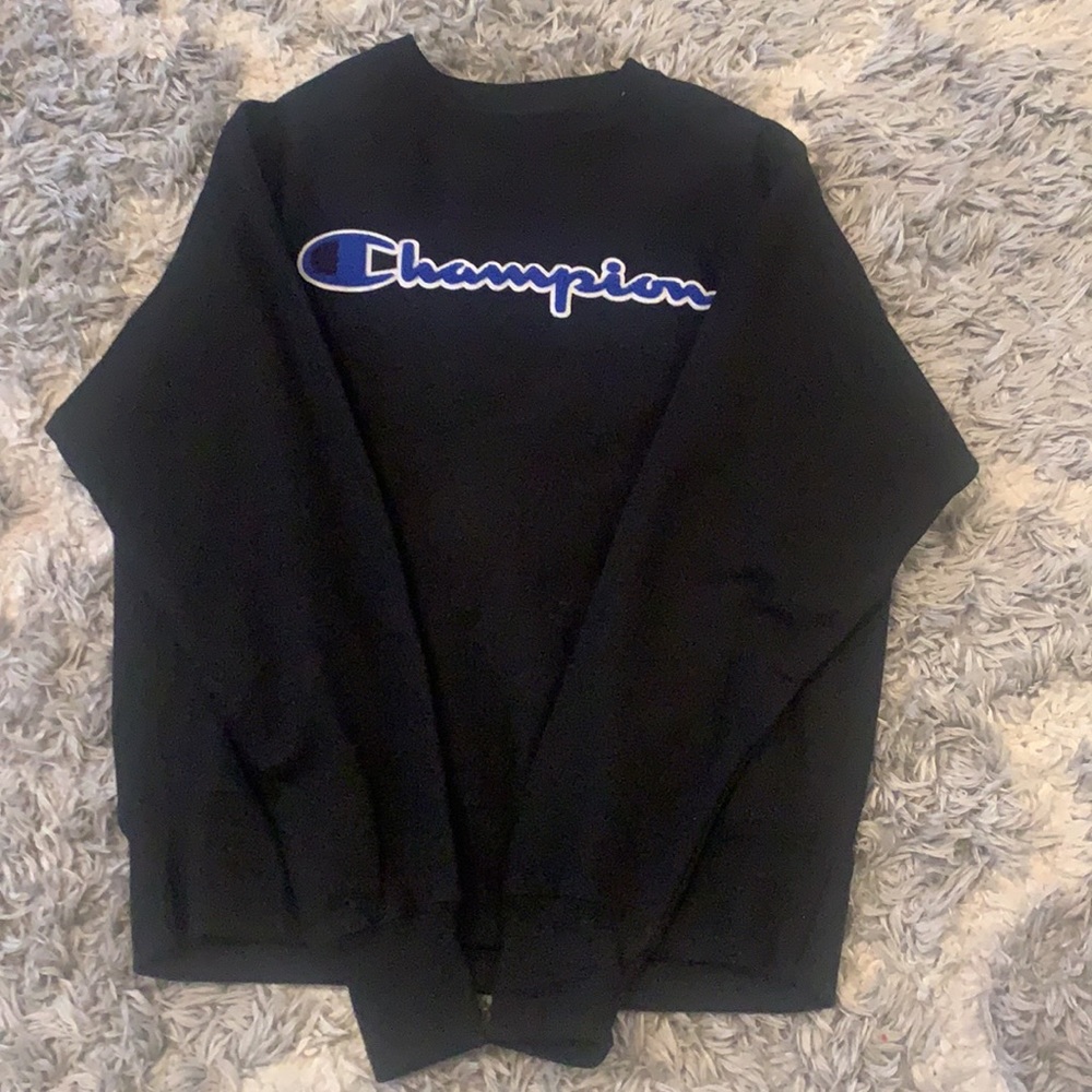 Champion - Picture 2 of 5
